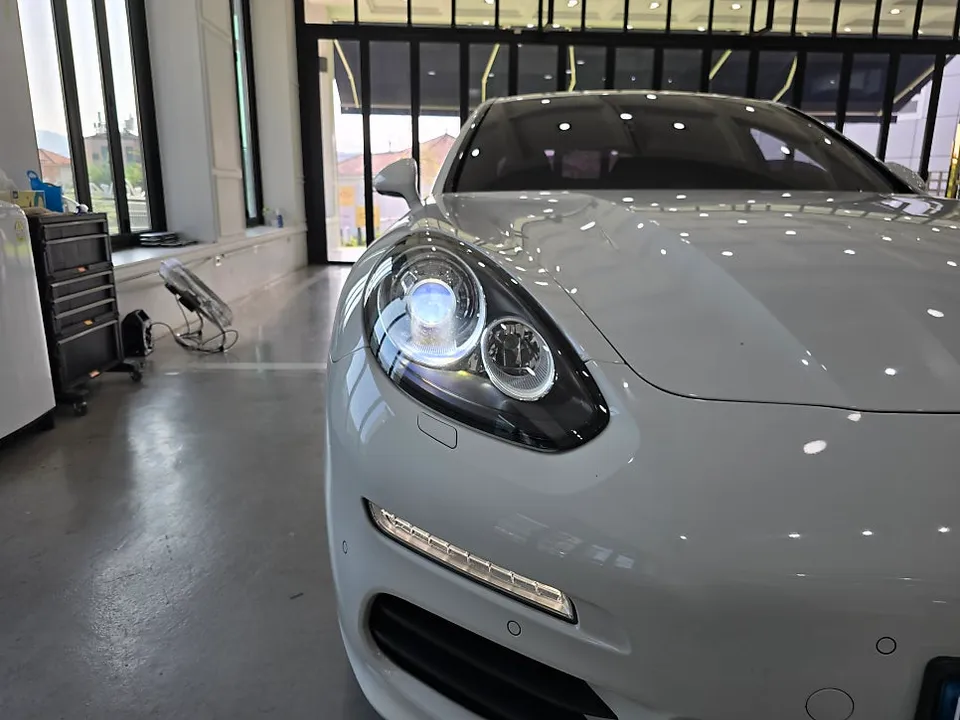 Porsche Panamera 970 lighting upgrade - Porsche Panamera 970 Lighting Upgrade Review photo 2