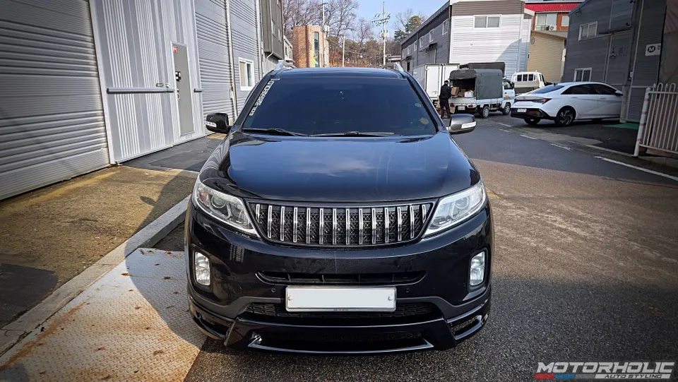 Kia Sorento R body kit - Kia Sorento R Body Kit Review: Zest Front Dam Installation photo 3