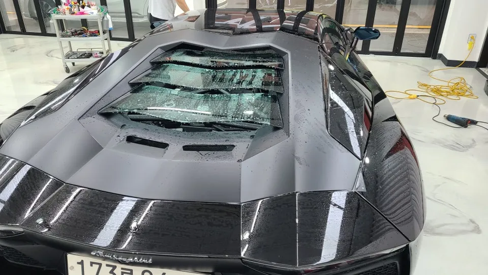 Lamborghini Aventador PPF施工事例|無光化カスタム 施工写真 2-2
