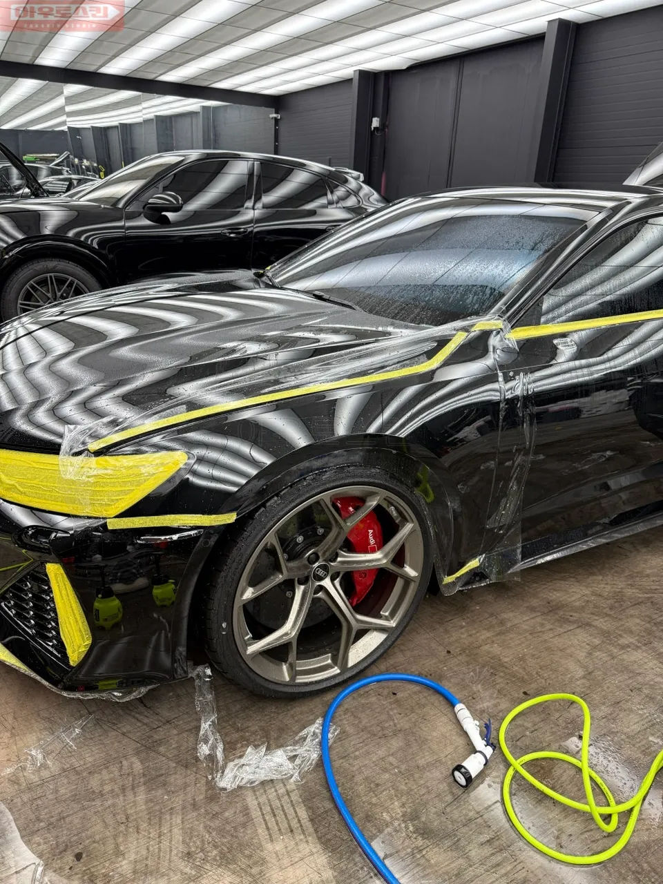 Audi RS7のPPF施工事例|費用目安と仕上がり 施工写真 1-2