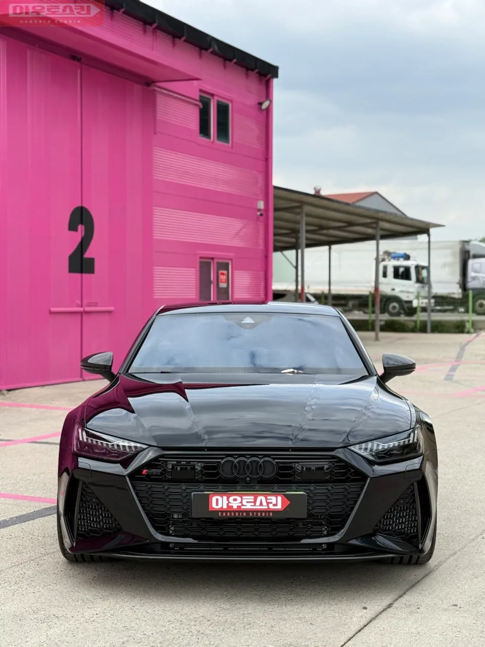 Audi RS7のPPF施工事例|費用目安と仕上がり 施工写真 1-3