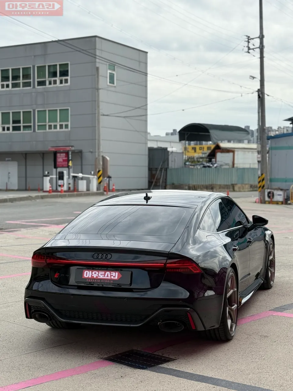 Audi RS7のPPF施工事例|費用目安と仕上がり 施工写真 2-3