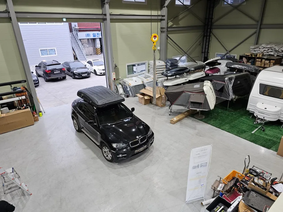 BMW X6 vinyl wrap installation result