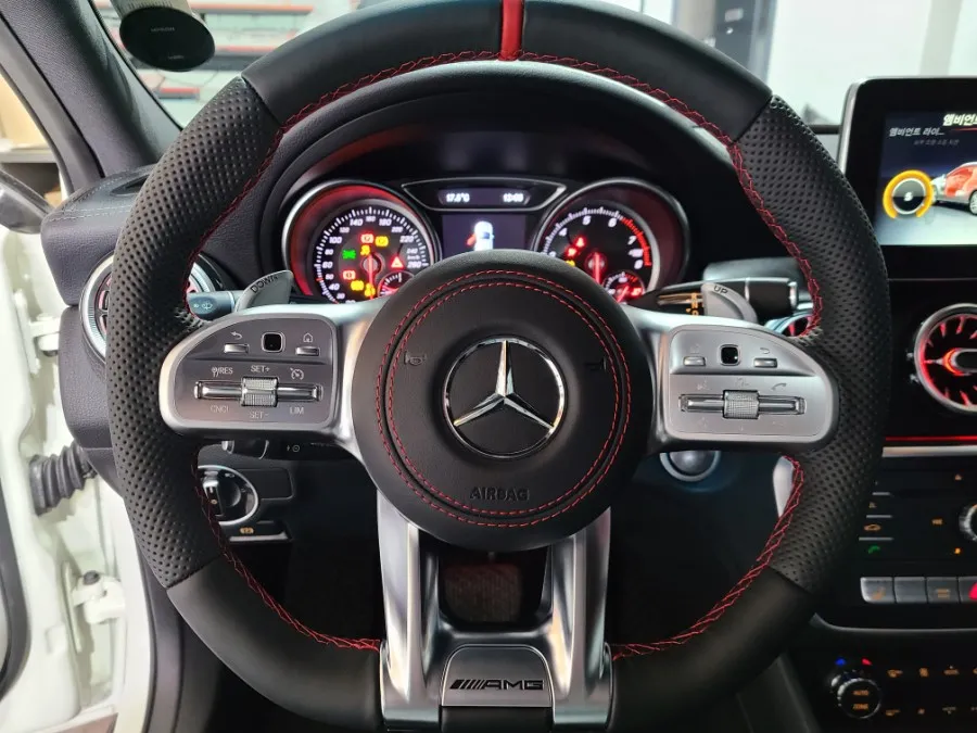 Mercedes-Benz CLA steering wheel - Mercedes-Benz CLA Steering Wheel Customization Review — Enhanced  photo 6