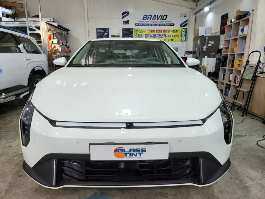 Kia EV4 window tinting - Kia EV4 Window Tinting Review — Enhanced Privacy & Style photo 2