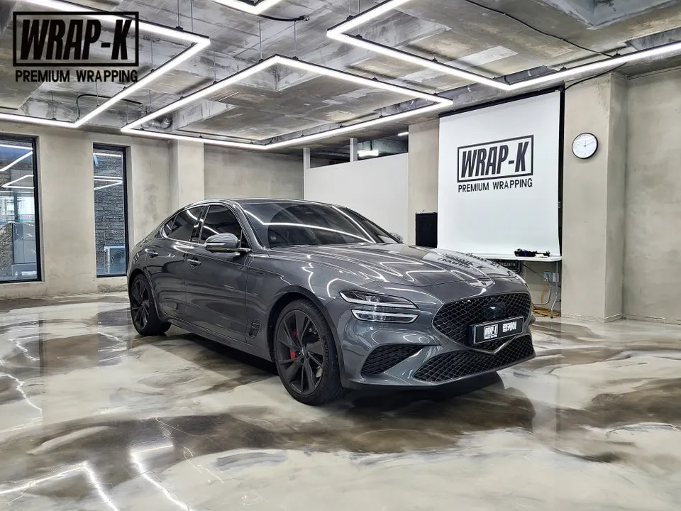 Genesis G70のカーラッピング事例|サテンダークグレー 施工写真 1-2