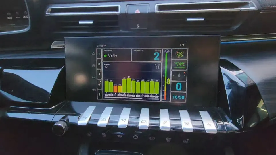 Peugeot 508のAndroid Auto・CarPlay取付事例 施工写真 6