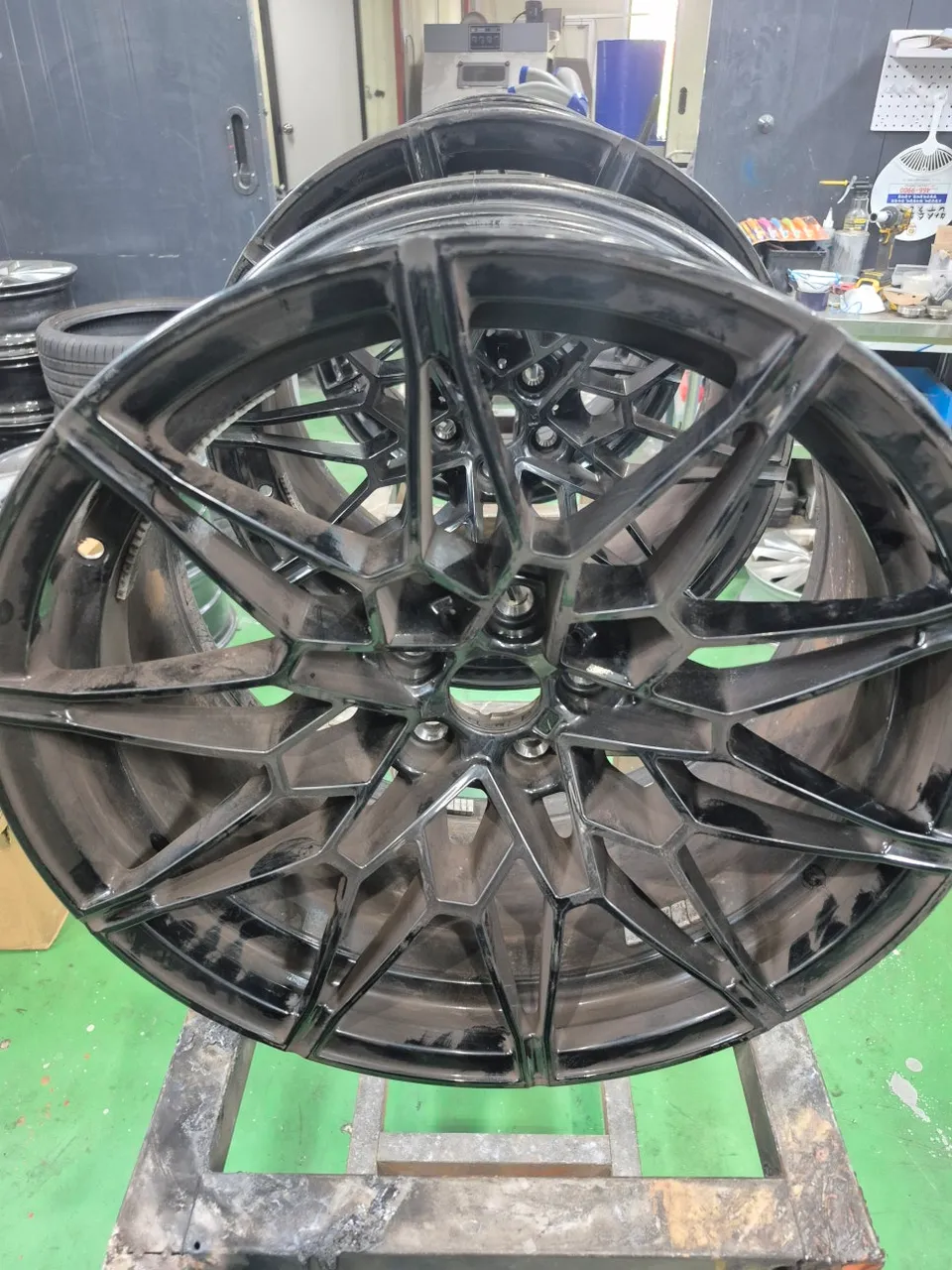 BMW M4 - BMW M4 Tire Replacement: Michelin PS4AS Review photo 3