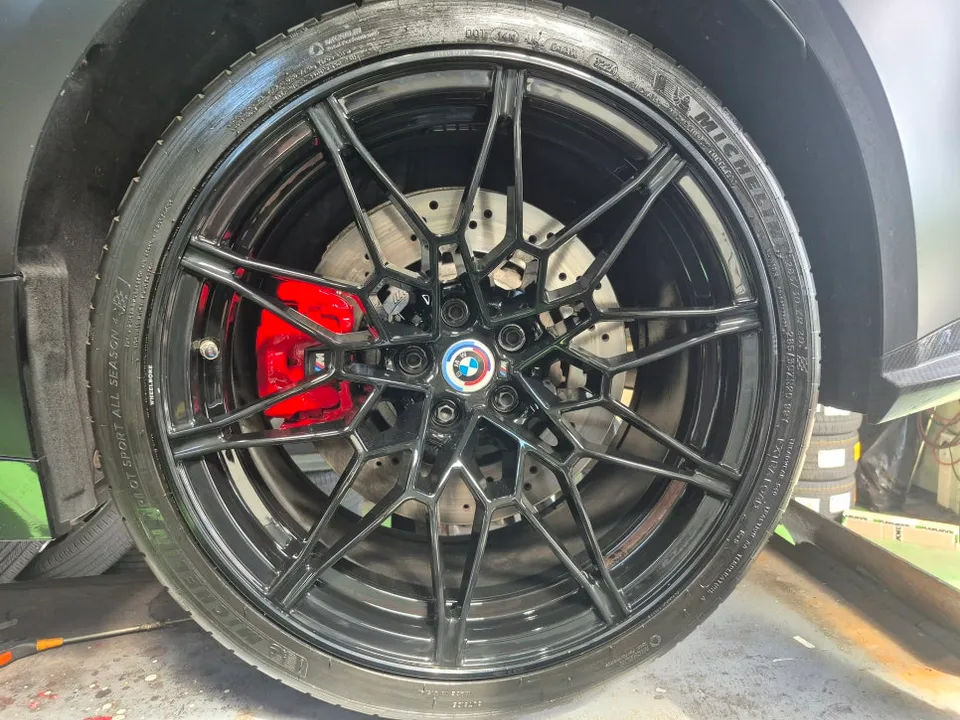 BMW M4 - BMW M4 Tire Replacement: Michelin PS4AS Review photo 6