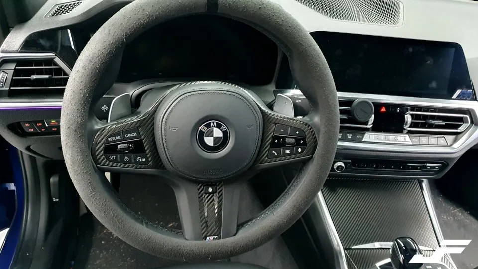 BMW 3シリーズ G20のカーラッピング事例|費用目安・仕上がり 施工写真 2-2
