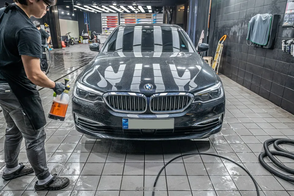 BMW 530i ceramic coating - BMW 530i Ceramic Coating Review: Cost & Results photo 4
