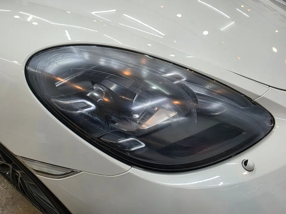 Porsche Boxster PPF施工事例|ライト保護と印象チェンジ 施工写真 1-2