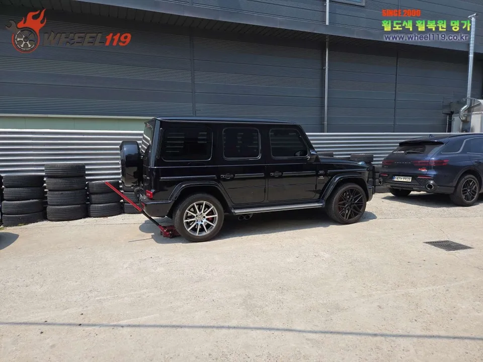 Mercedes-Benz G-Wagonのホイールリペア・塗装事例 施工写真 3