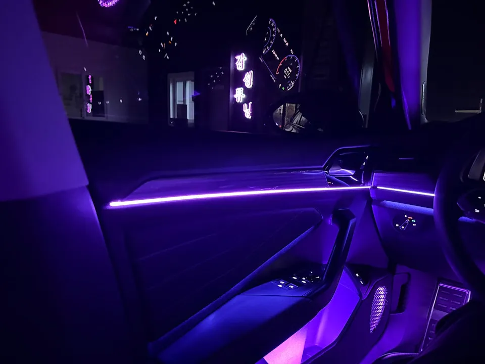 Volkswagen Jetta ambient lighting - Volkswagen Jetta Ambient Lighting Review — Enhanced Interior Mood photo 5