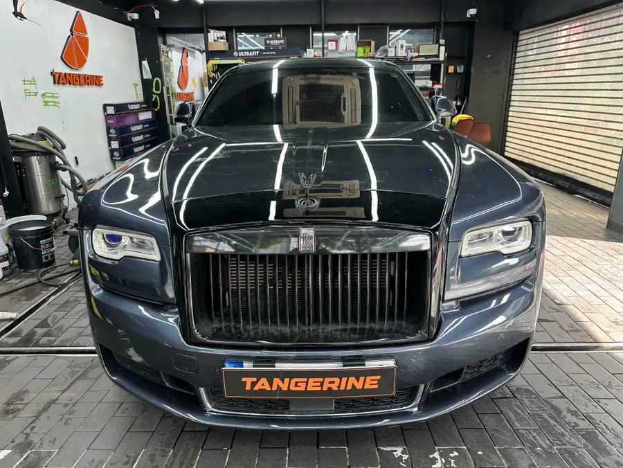 Rolls-Royce Ghostのカーラッピング事例｜費用目安・仕上がり 施工写真 2-1