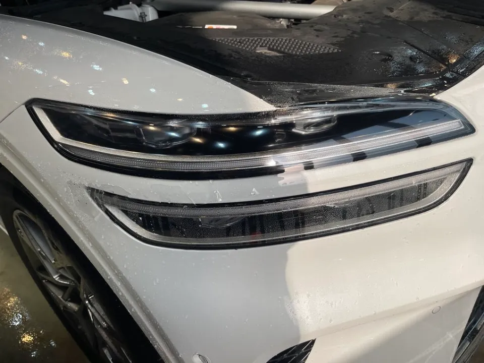 Genesis GV70のPPF施工事例|ヘッドライトの保険適用について 施工写真 3-2