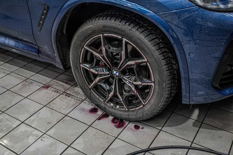 BMW X3のガラスコーティング事例|費用目安・仕上がり 施工写真 3-1