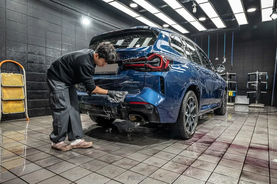 BMW X3のガラスコーティング事例|費用目安・仕上がり 施工写真 1-3