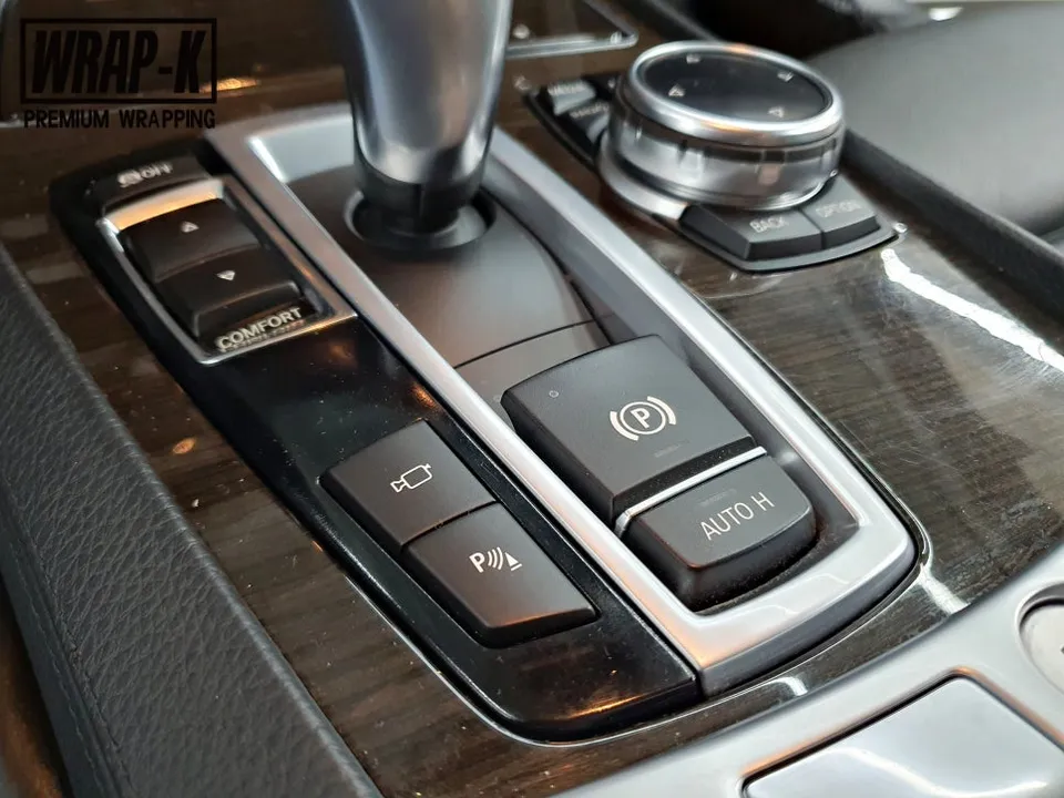 BMW 7 Seriesのカーラッピング事例|費用目安・仕上がり 施工写真 3-1