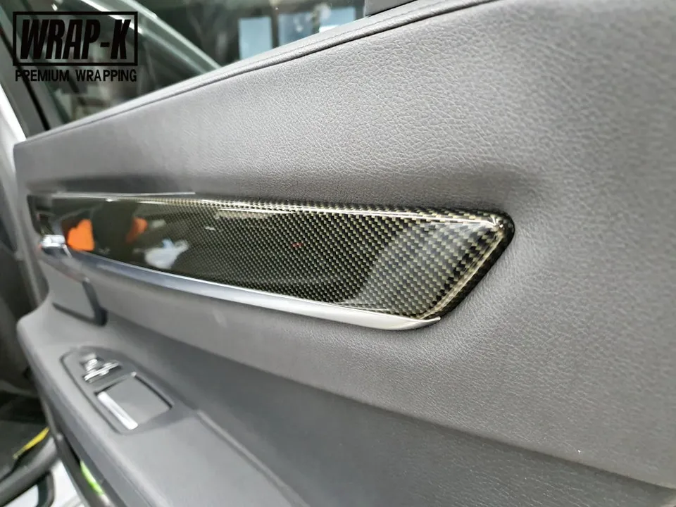 BMW 7 Seriesのカーラッピング事例|費用目安・仕上がり 施工写真 3-2