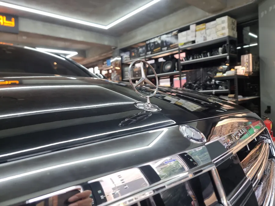 Mercedes-Benz S63 AMG ambient lighting - Mercedes-Benz S63 AMG Ambient Lighting Review — Cost & Results photo 3