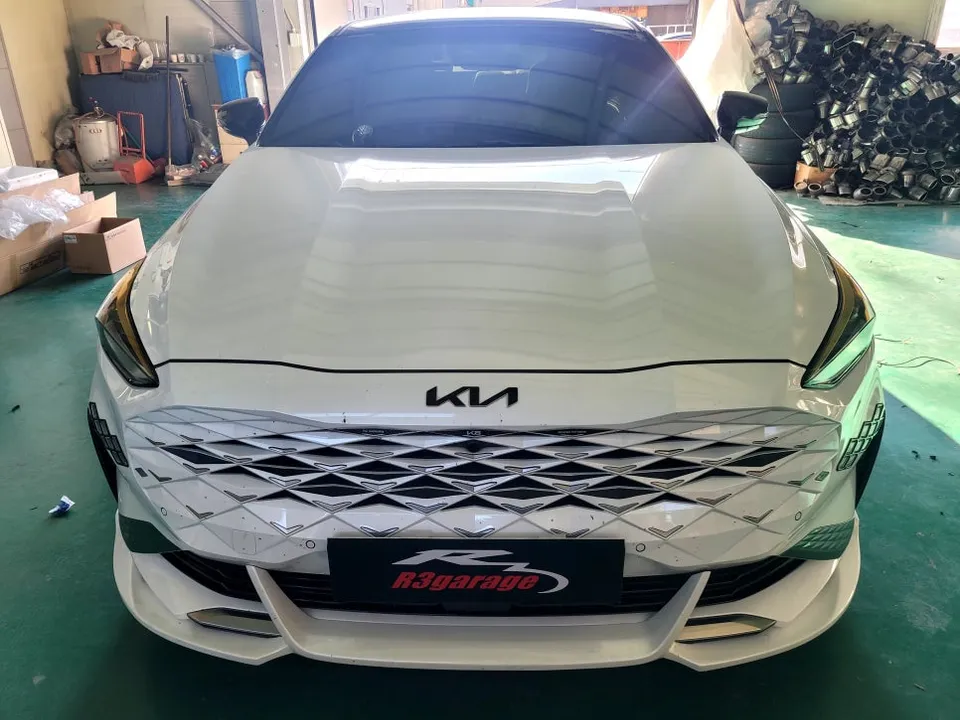 Kia K8 GL3 Ambient Lighting Upgrade: Seamless Integration