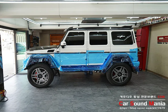 Mercedes-Benz G-Classのカーオーディオ施工事例 施工写真 3-2