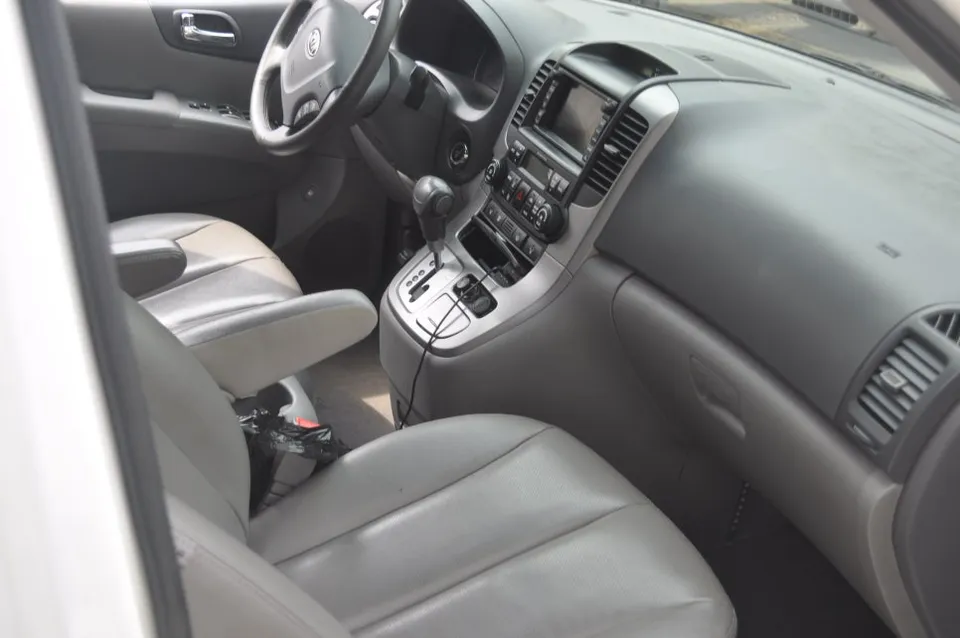 Kia Carnival paint correction - Kia Carnival Detailing & Paint Correction Review photo 4