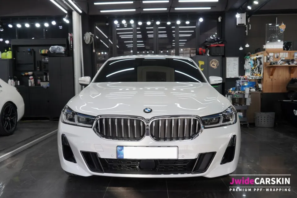 BMW 6GT PPF Review: Premium Interior Protection photo 2