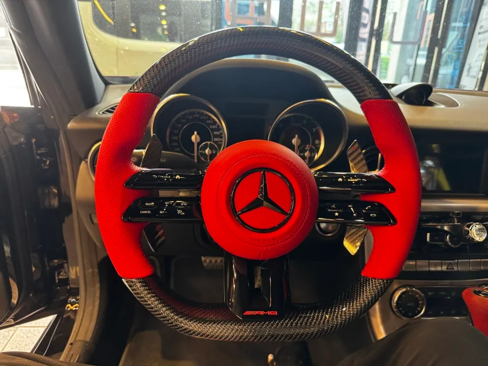 Mercedes-Benz SLK steering wheel - Mercedes-Benz SLK Custom Steering Wheel Upgrade for Sporty Interi photo 4