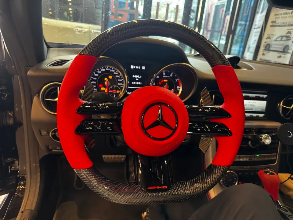 Mercedes-Benz SLK steering wheel - Mercedes-Benz SLK Custom Steering Wheel Upgrade for Sporty Interi photo 5