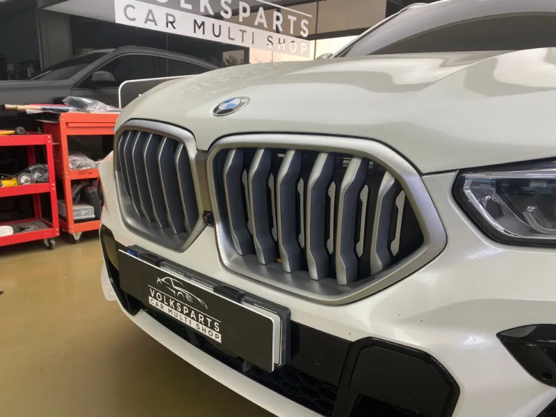 BMW X6 ambient lighting - BMW X6 Exterior Ambient Lighting Review — Enhanced Night Presence photo 6