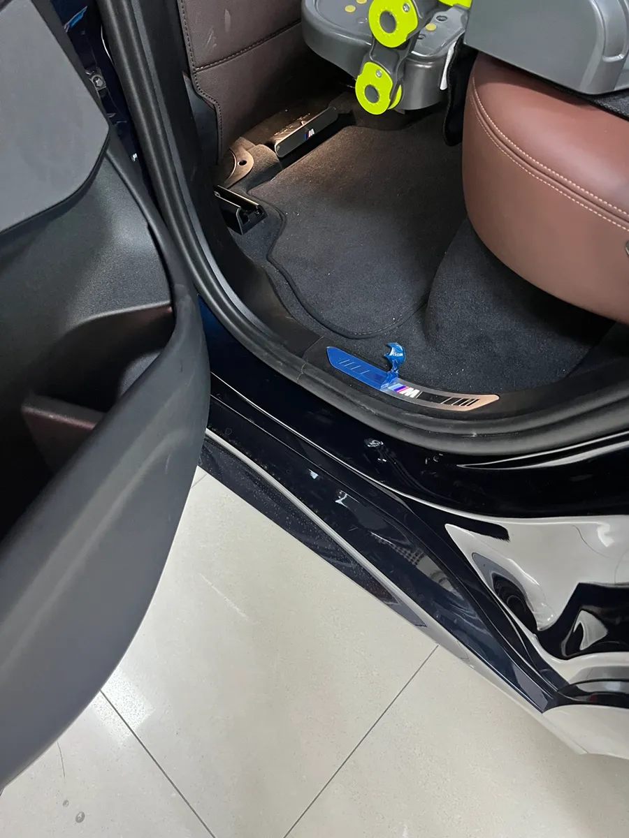 BMW X5 body kit - BMW X5 Fixed Side Steps Review — Enhanced Safety photo 5