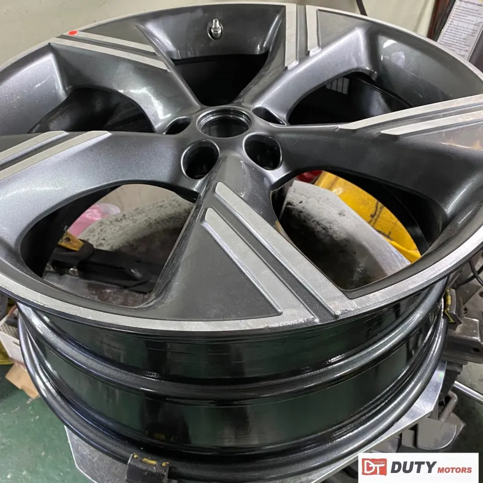Genesis GV80 Facelift wheel repair - Genesis GV80 22" Wheel Repair & Painting Review photo 5