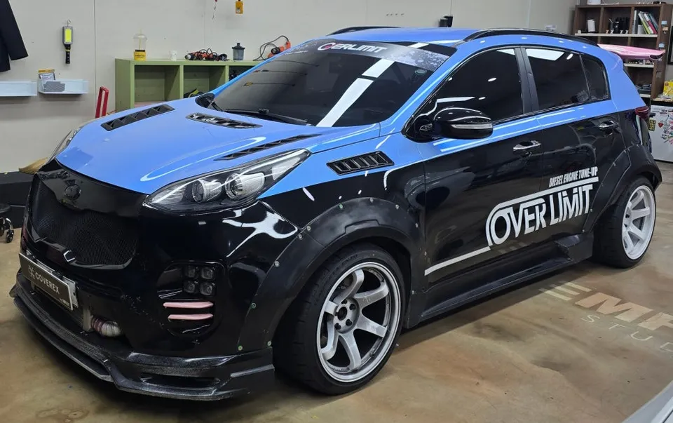 Kia Sportage vinyl wrap - Kia Sportage Two-Tone Vinyl Wrap Review photo 4
