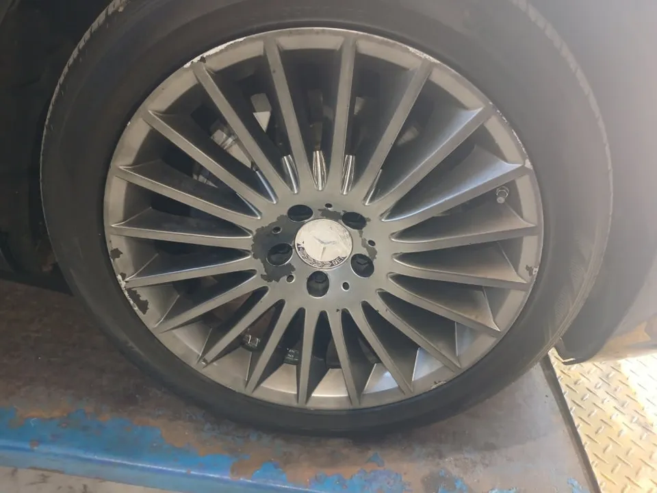Mercedes-Benz S-Class wheel repair - Mercedes-Benz S-Class Wheel Refinishing Review — Original Luster Restored photo 5