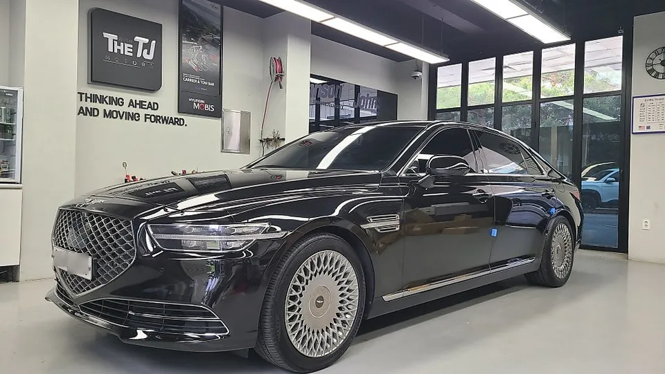 Genesis G90 oem options installation result