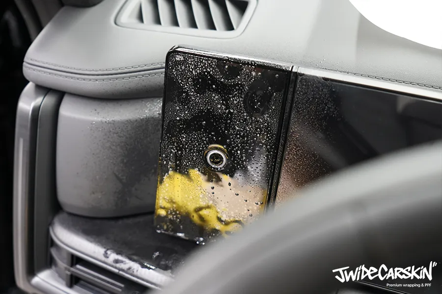 Hyundai Santa Fe ppf - Hyundai Santa Fe PPF Review — Enhanced Interior Display Protectio photo 4