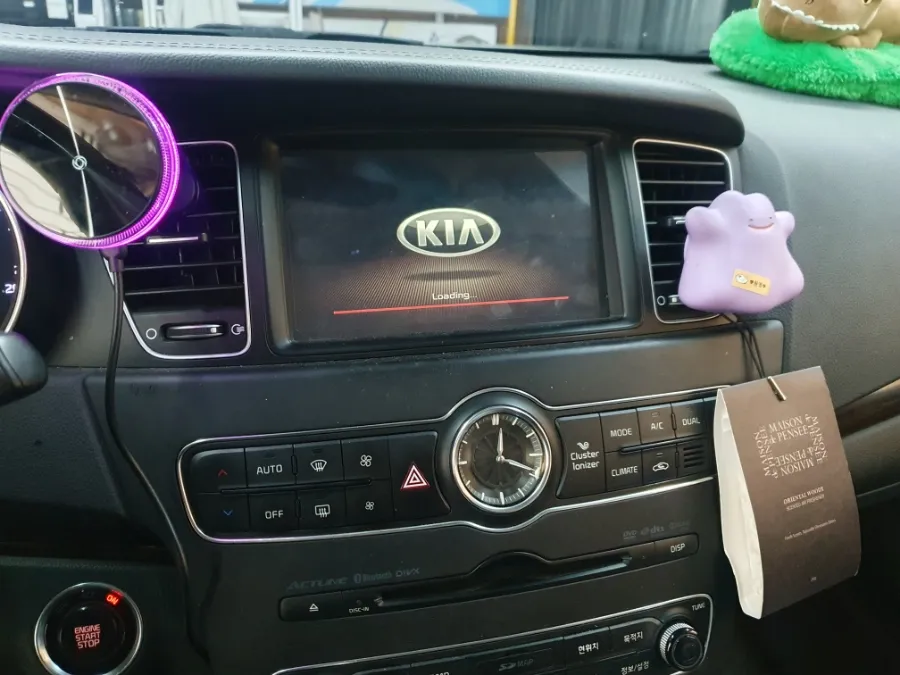 Kia K7 YGのAndroid Auto・CarPlay取付事例 施工写真 1-1