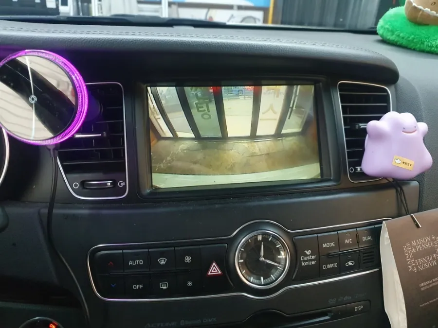 Kia K7 YGのAndroid Auto・CarPlay取付事例 施工写真 2-1