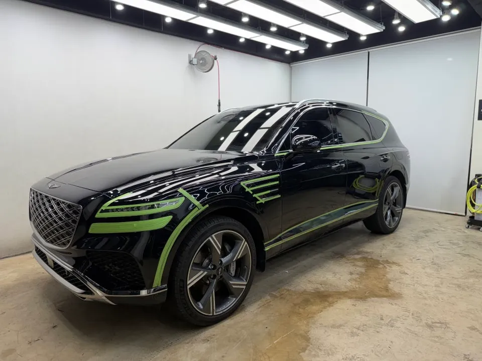 Genesis GV80のカーラッピング事例|費用目安・仕上がり 施工写真 1-2