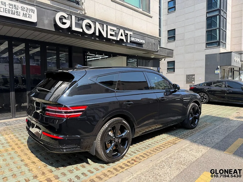 Genesis GV80のカーラッピング事例|費用目安・仕上がり 施工写真 2-3