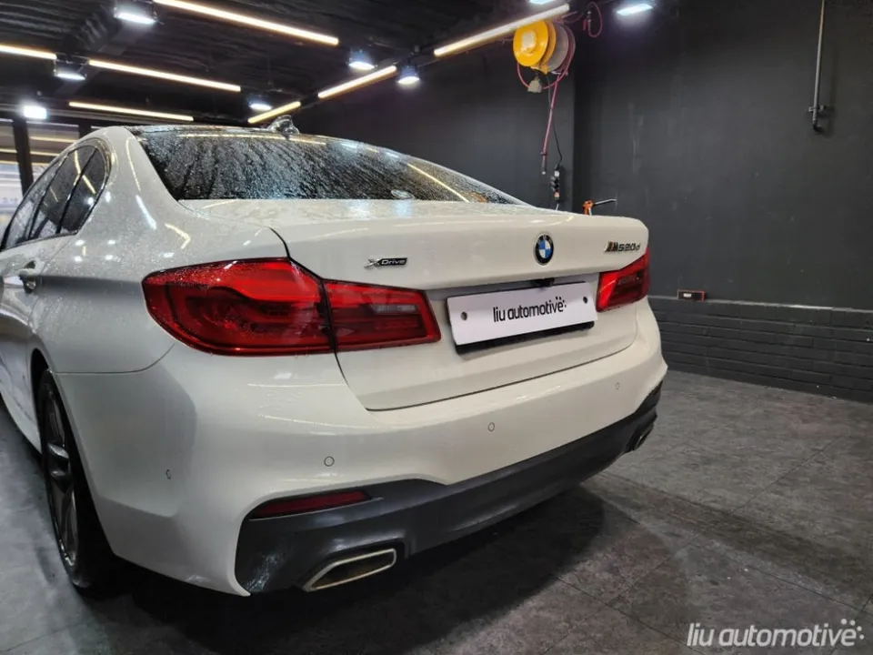 BMW 5 Series ambient lighting - BMW 5 Series Ambient Lighting Review — Cost & Results photo 4