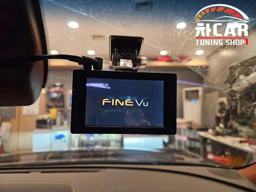 Genesis G90 dash cam - Genesis G90 Dash Cam Installation Review: FineVu LXQ600 Power photo 4