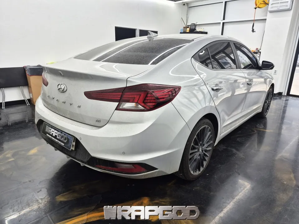 Hyundai Elantra ADのカーラッピング事例|費用目安・仕上がり 施工写真 2-2
