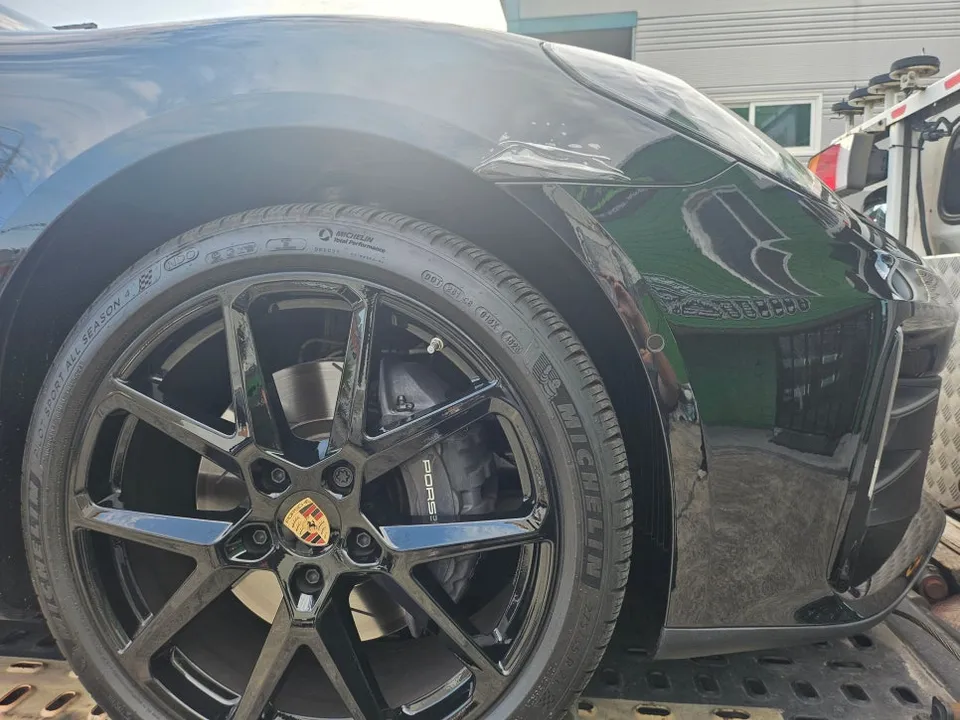 Porsche Panamera PPF施工事例|費用目安と仕上がり 施工写真 2-1