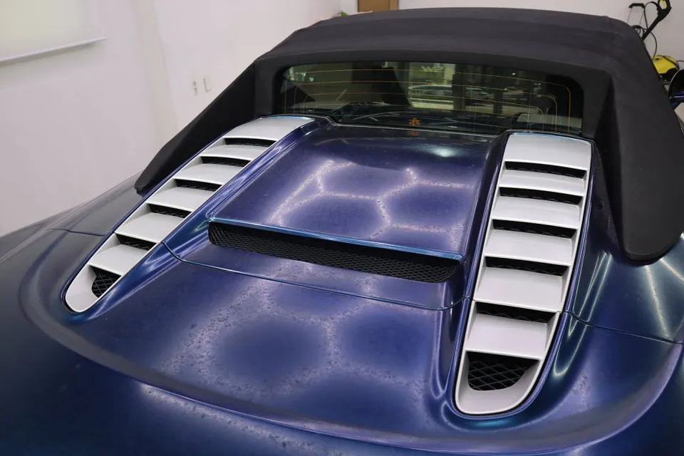 Audi R8のカーラッピング事例 施工写真 6