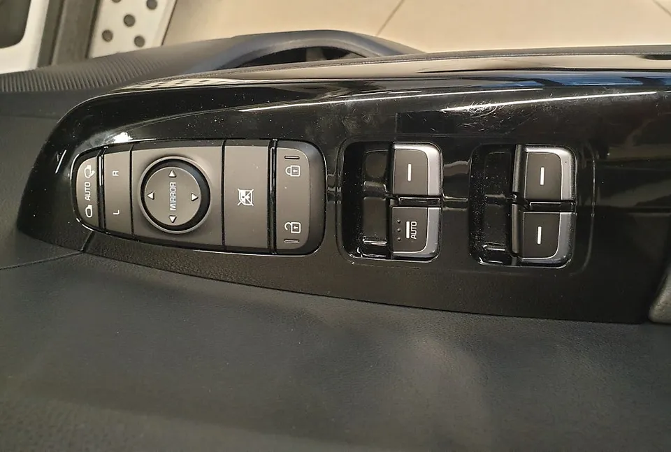 Kia Sportage QL oem options - Kia Sportage QL OEM Options Review: Factory Upgrade Cost photo 3