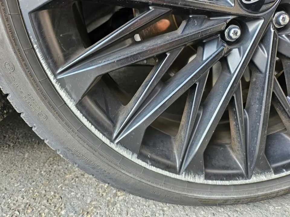 Hyundai Grandeur GN7 Wheel Repair & Painting Review — Black Matte