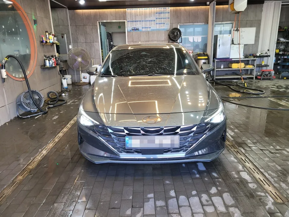 Hyundai Elantraのガラスコーティング事例｜費用目安・仕上がり 写真